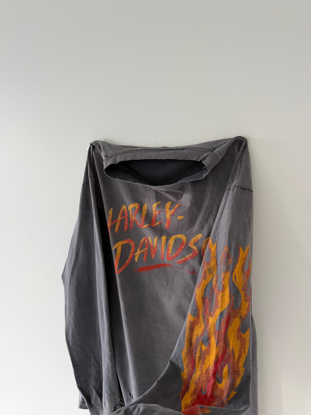 Faded 1980s Harley Davidson Single Flame Long-sleeve - M (19x27)