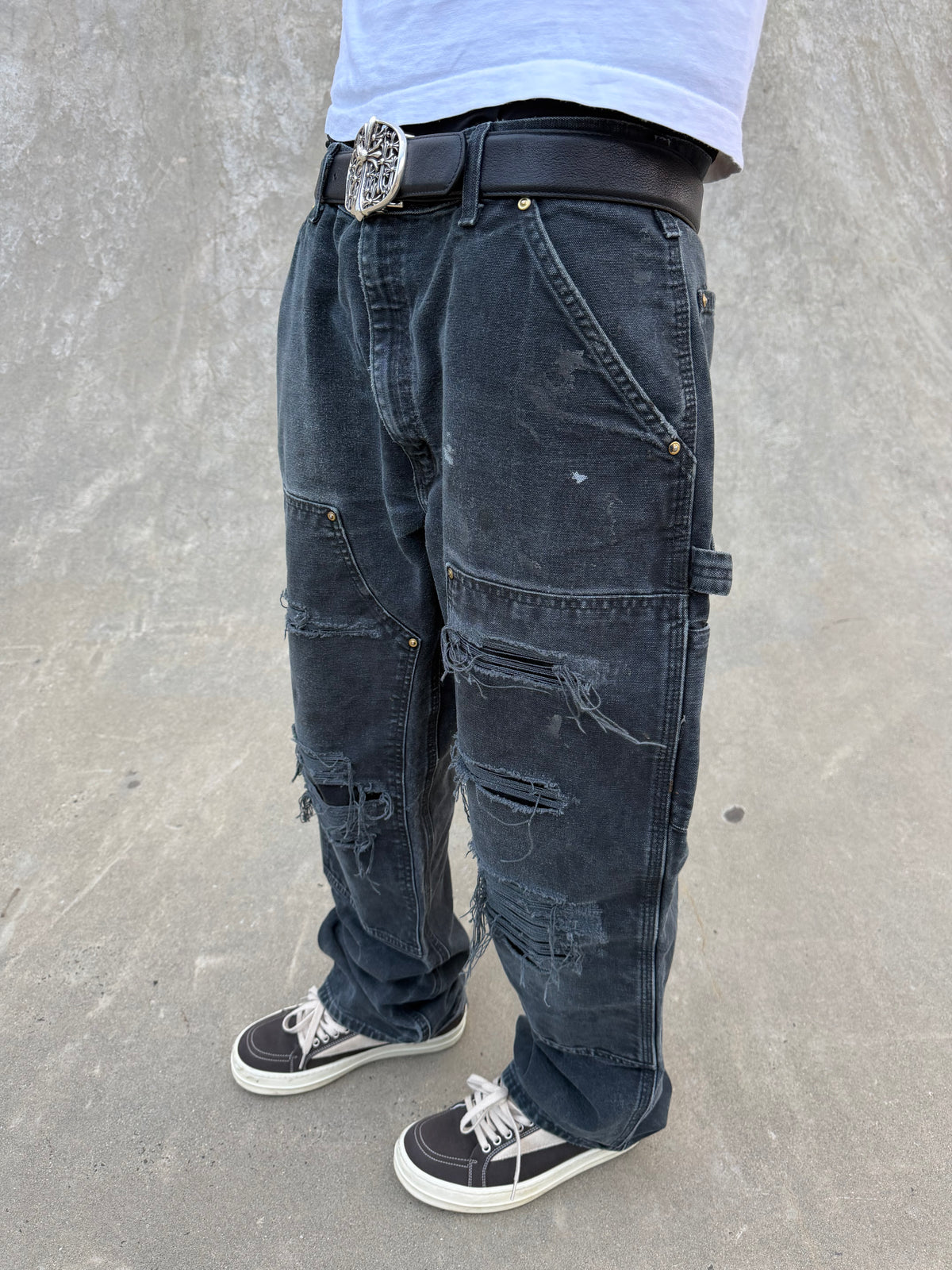 Faded and Thrashed Black Double Knee | 36x32