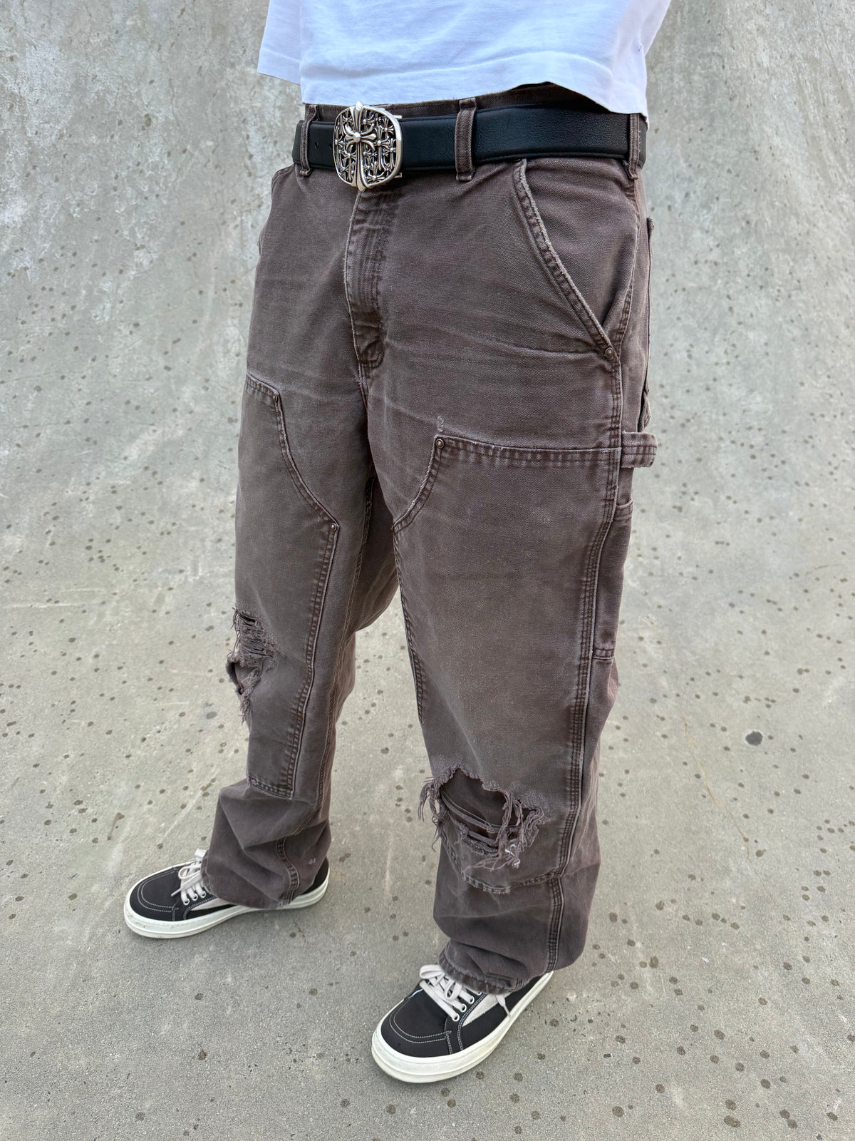Faded and Thrashed Brown Double Knee | 32x32