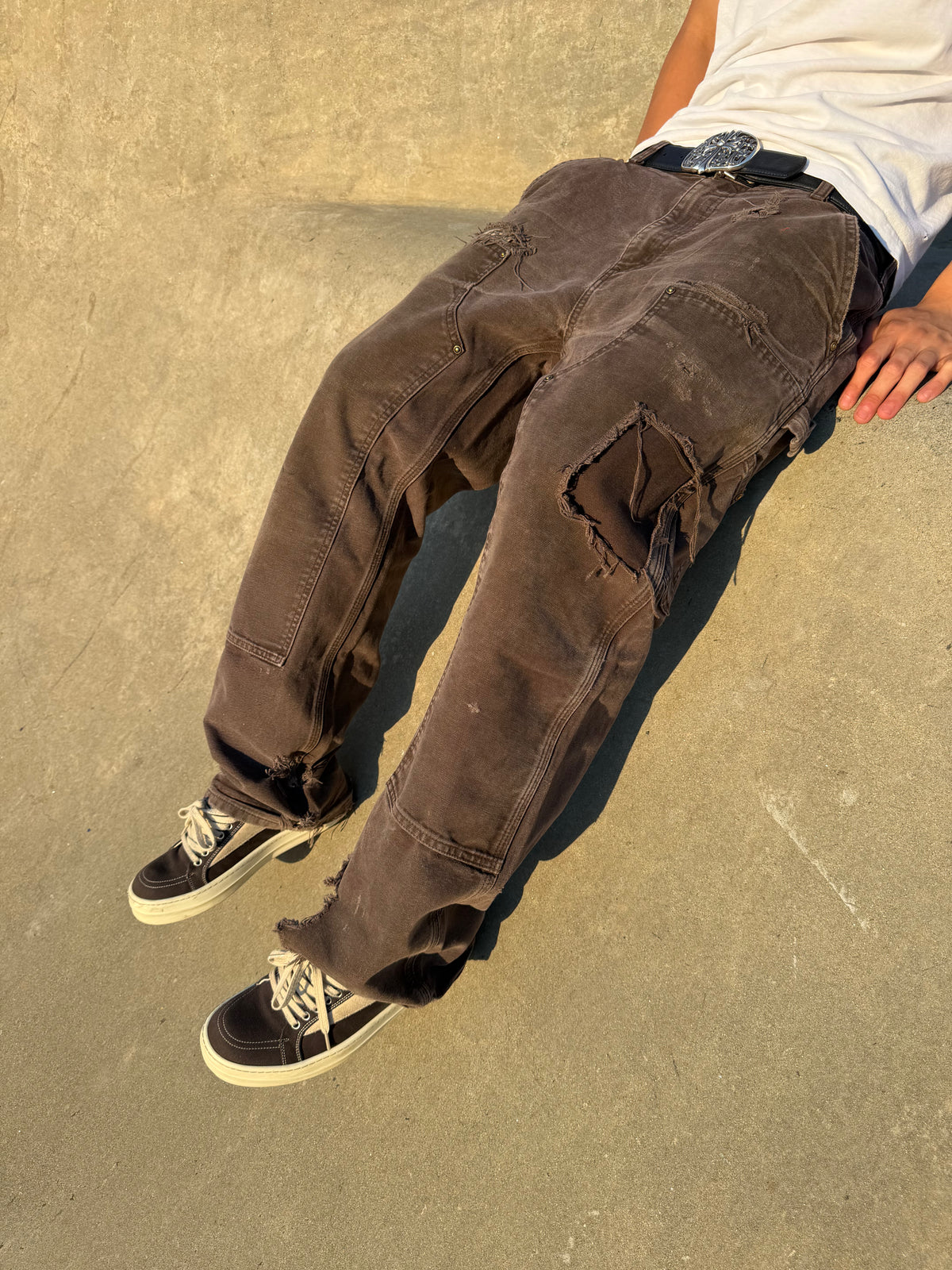 Faded and Thrashed Brown Double Knee | 34x32