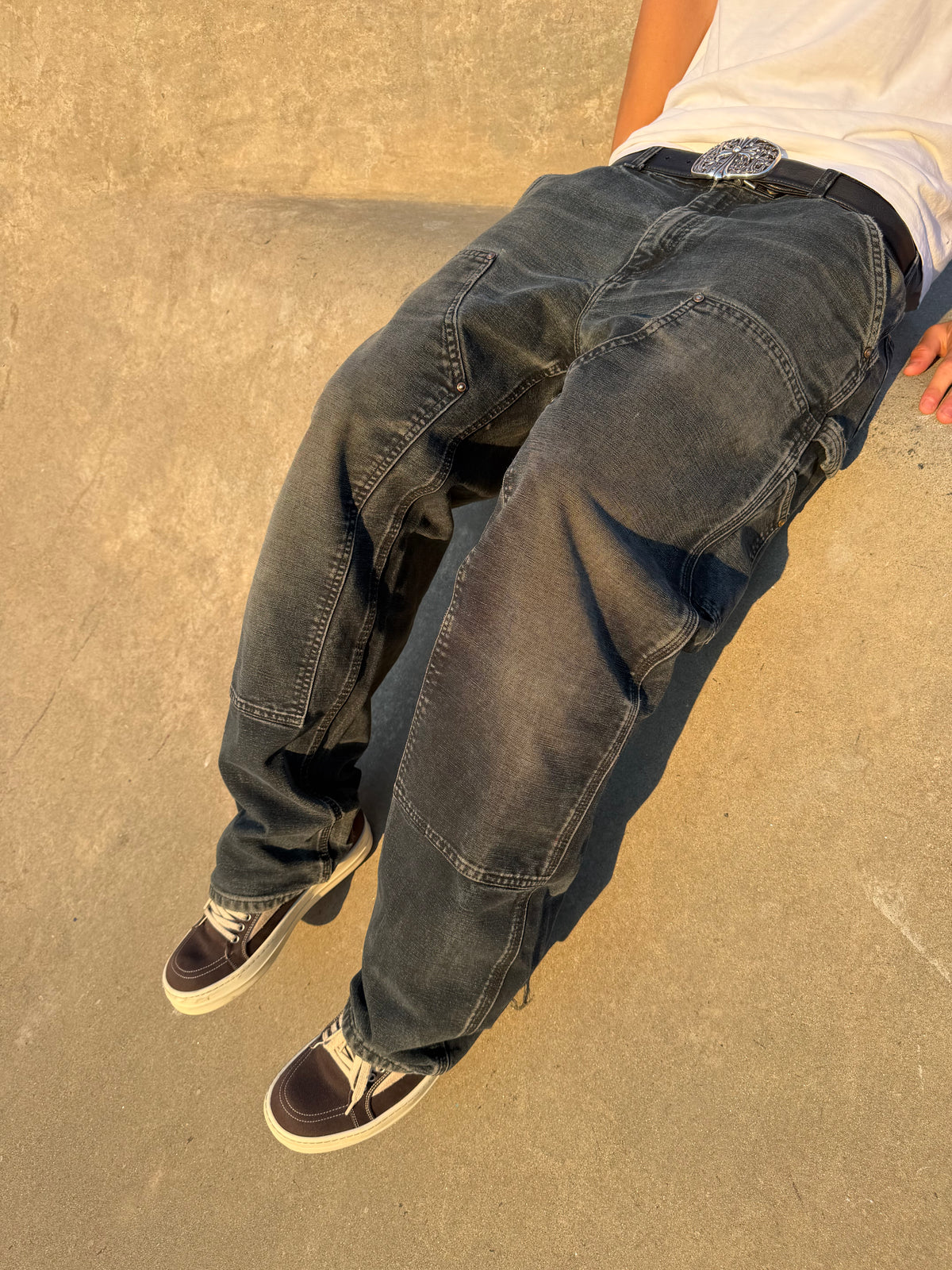 Faded and Thrashed Black Double Knee | 34x30