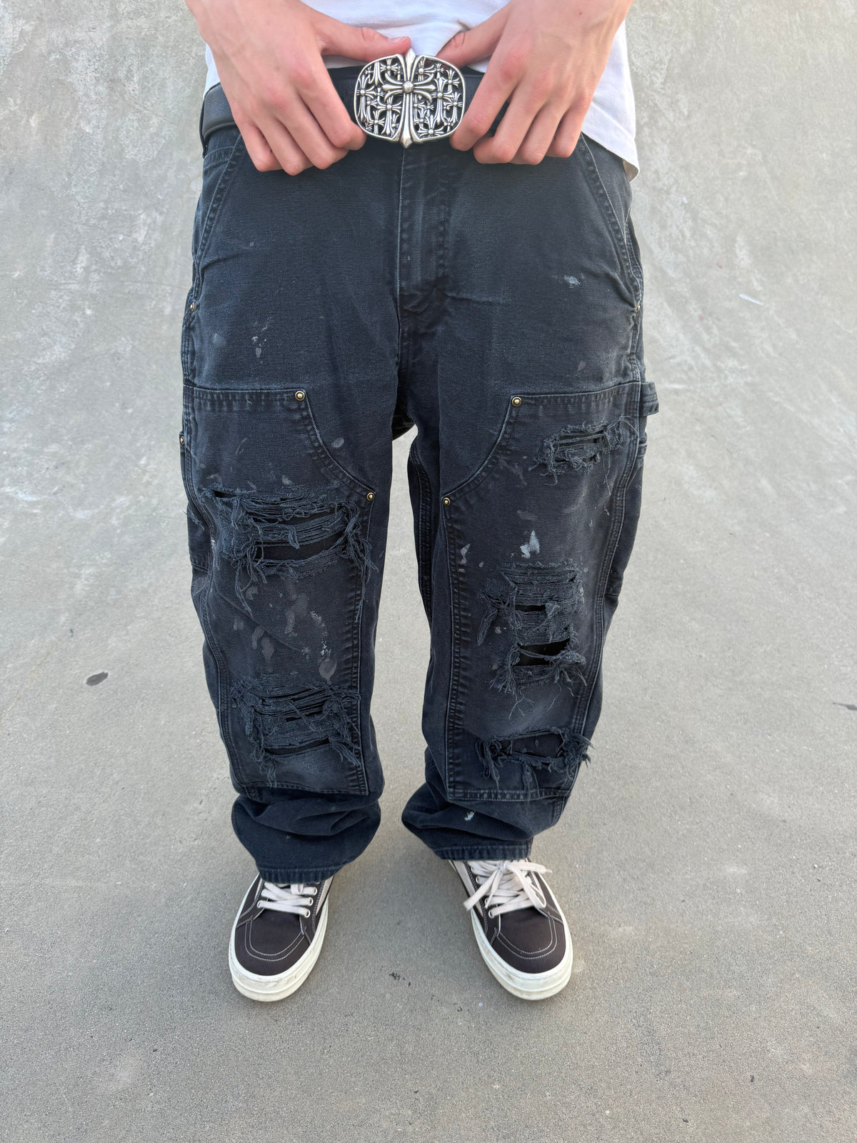 Faded and Thrashed Black Double Knee | 30x30