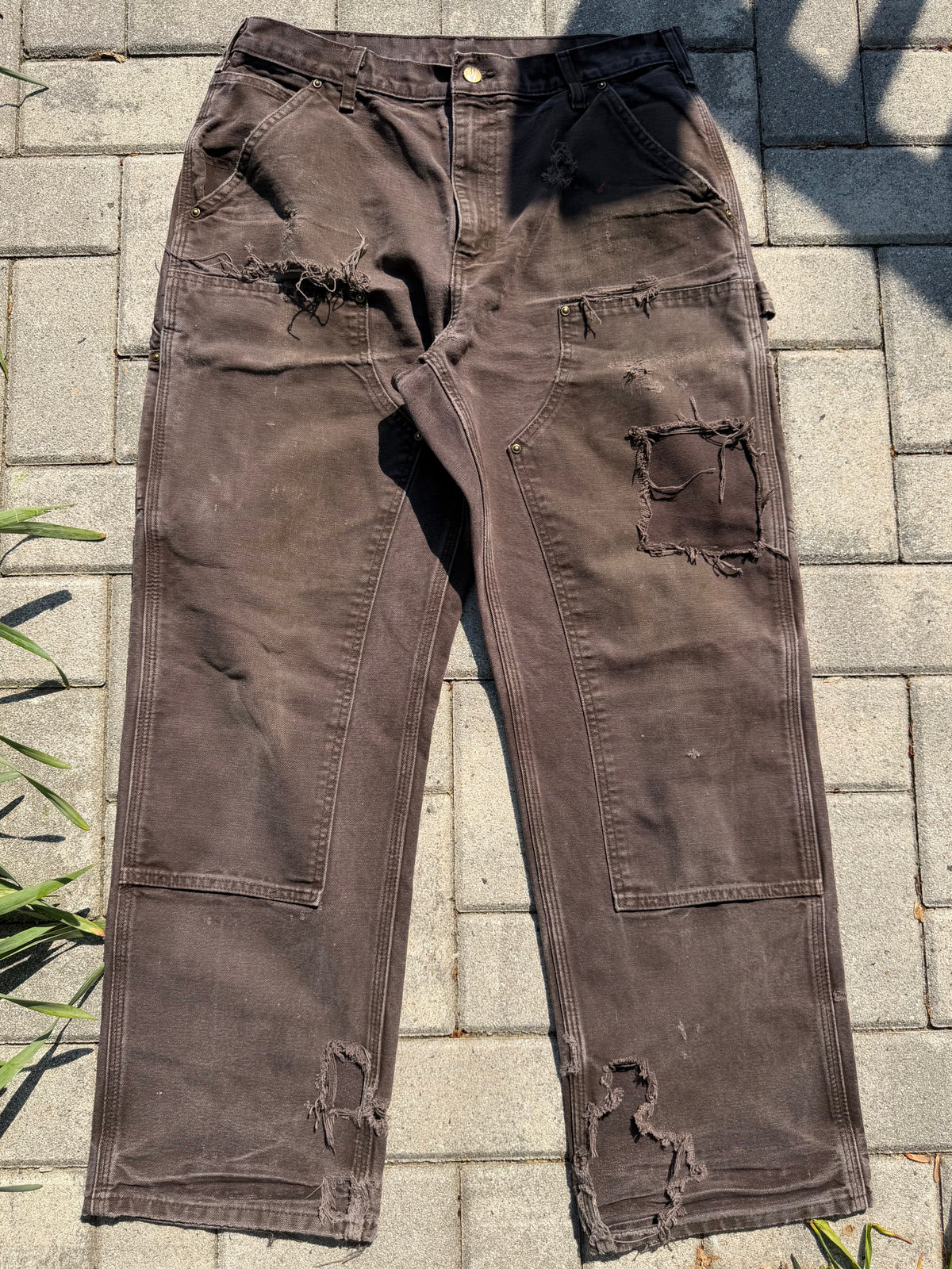 Faded and Thrashed Brown Double Knee | 34x32