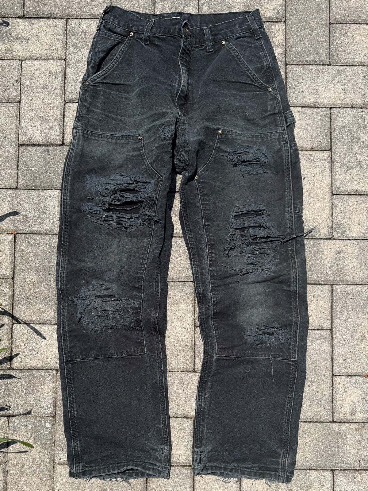 Faded and Thrashed Black Double Knee | 31x30