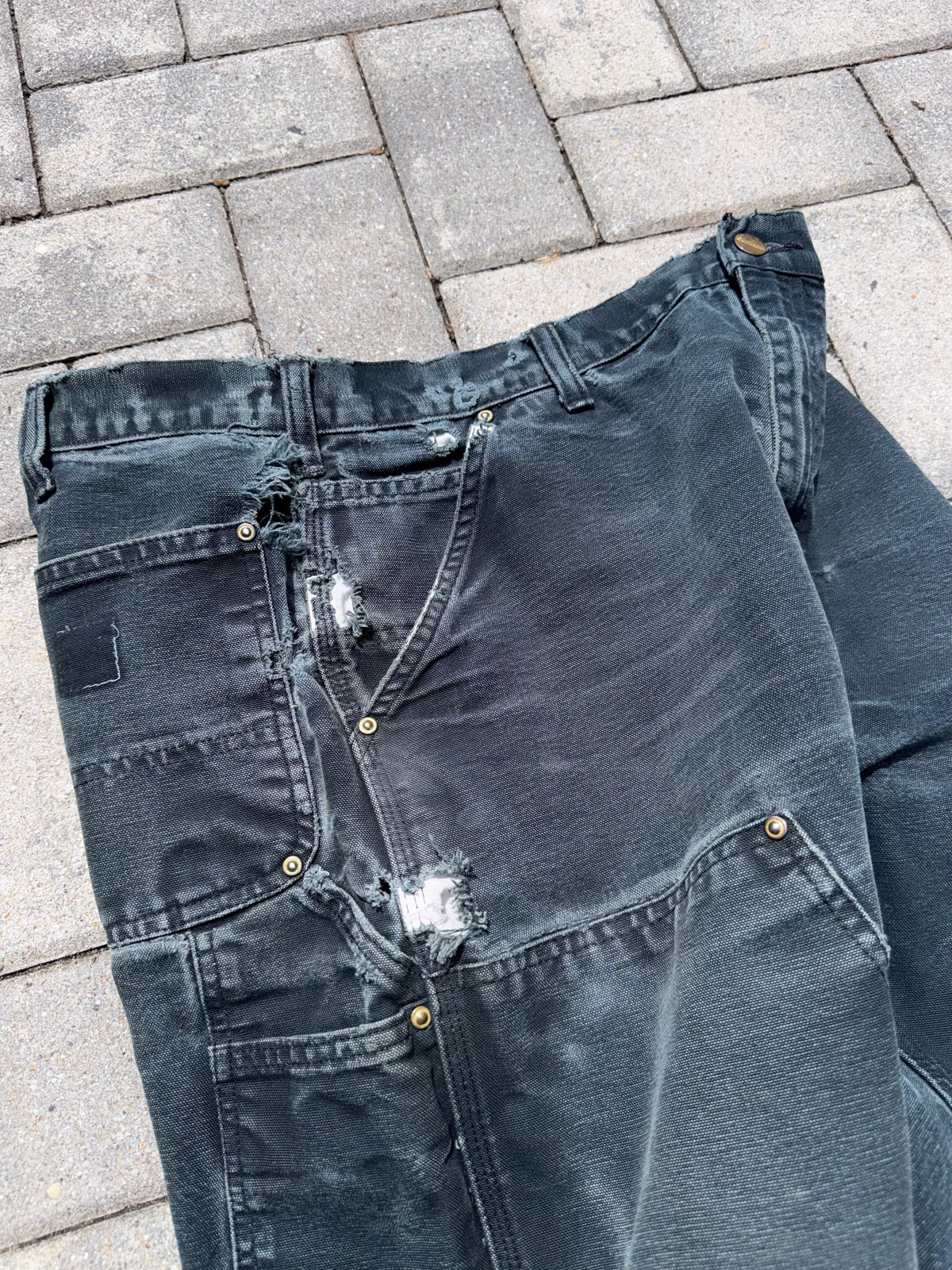 Faded and Thrashed Black Double Knee Short | 34