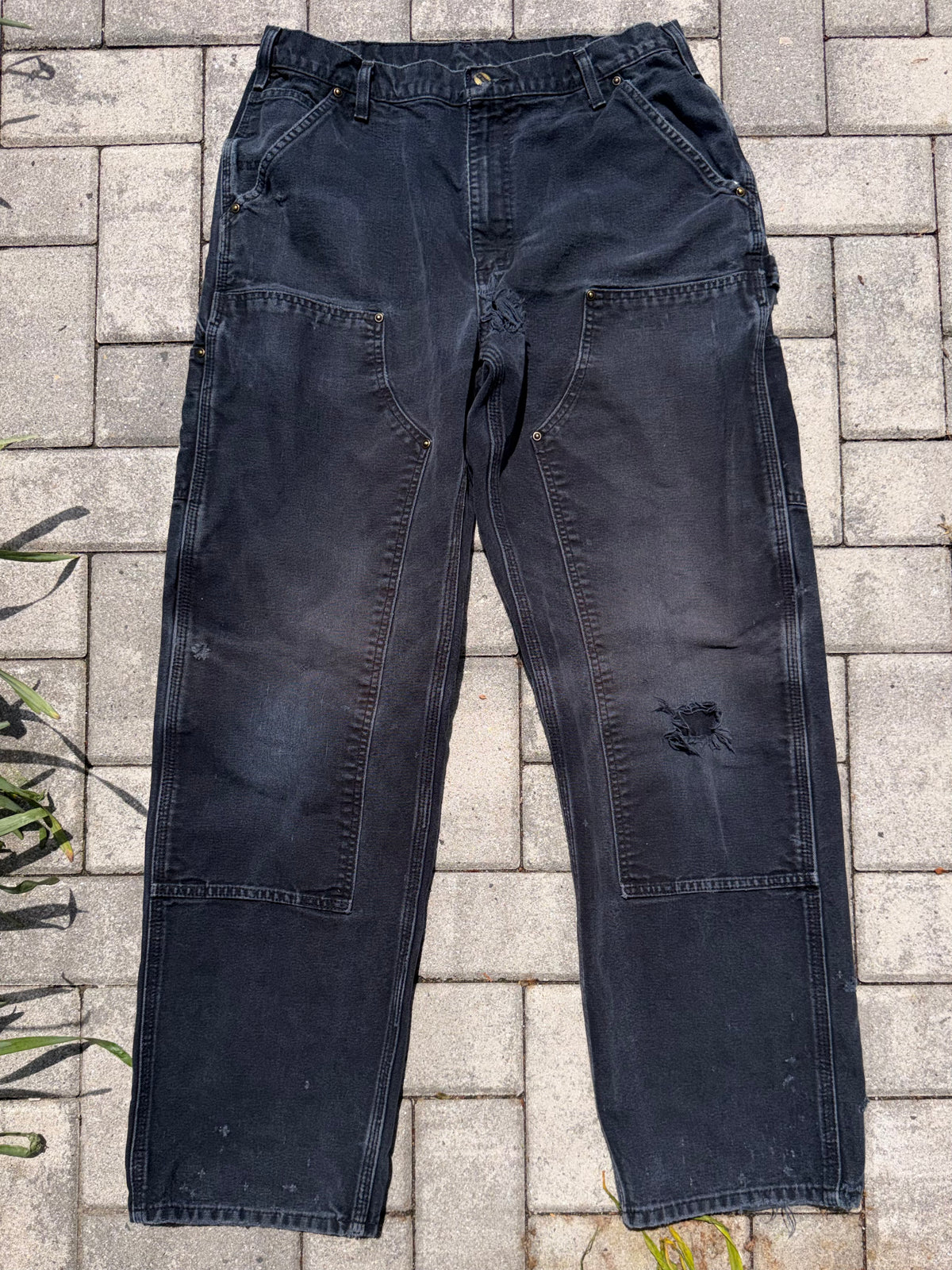 Faded and Thrashed Black Double Knee | 34x34