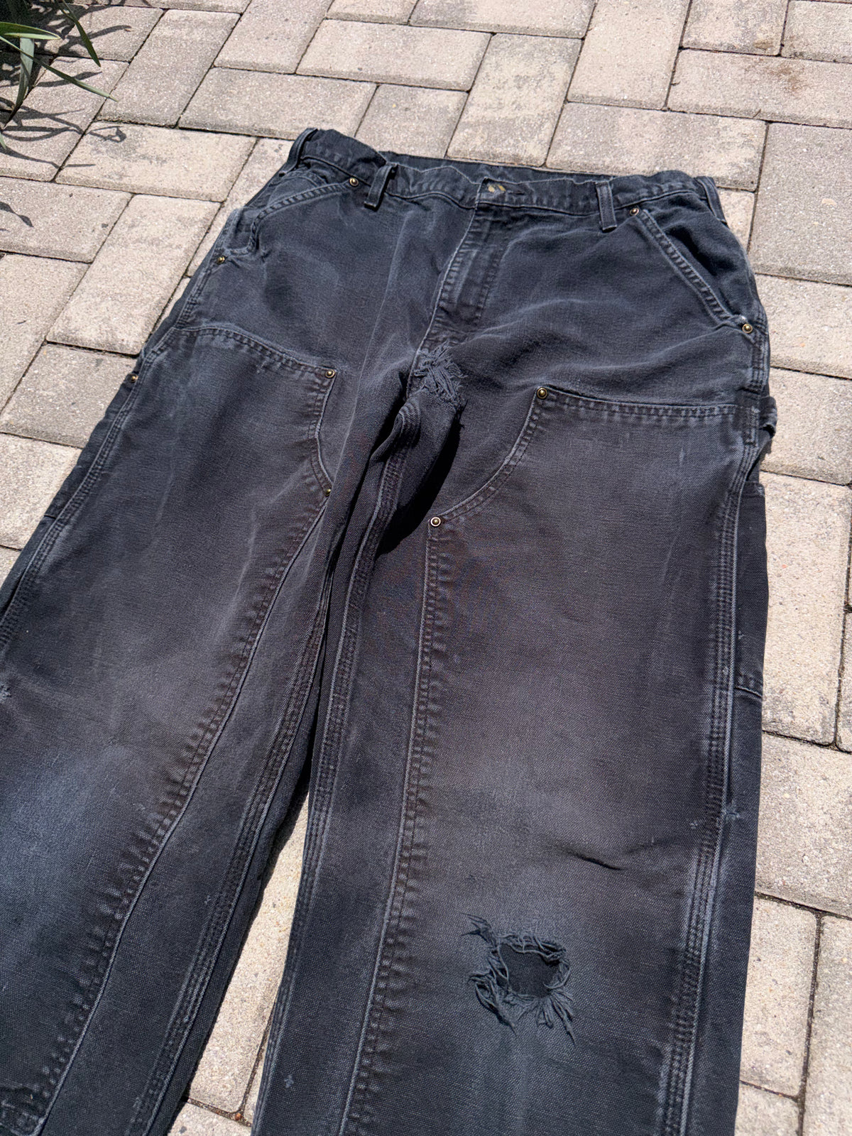 Faded and Thrashed Black Double Knee | 34x34