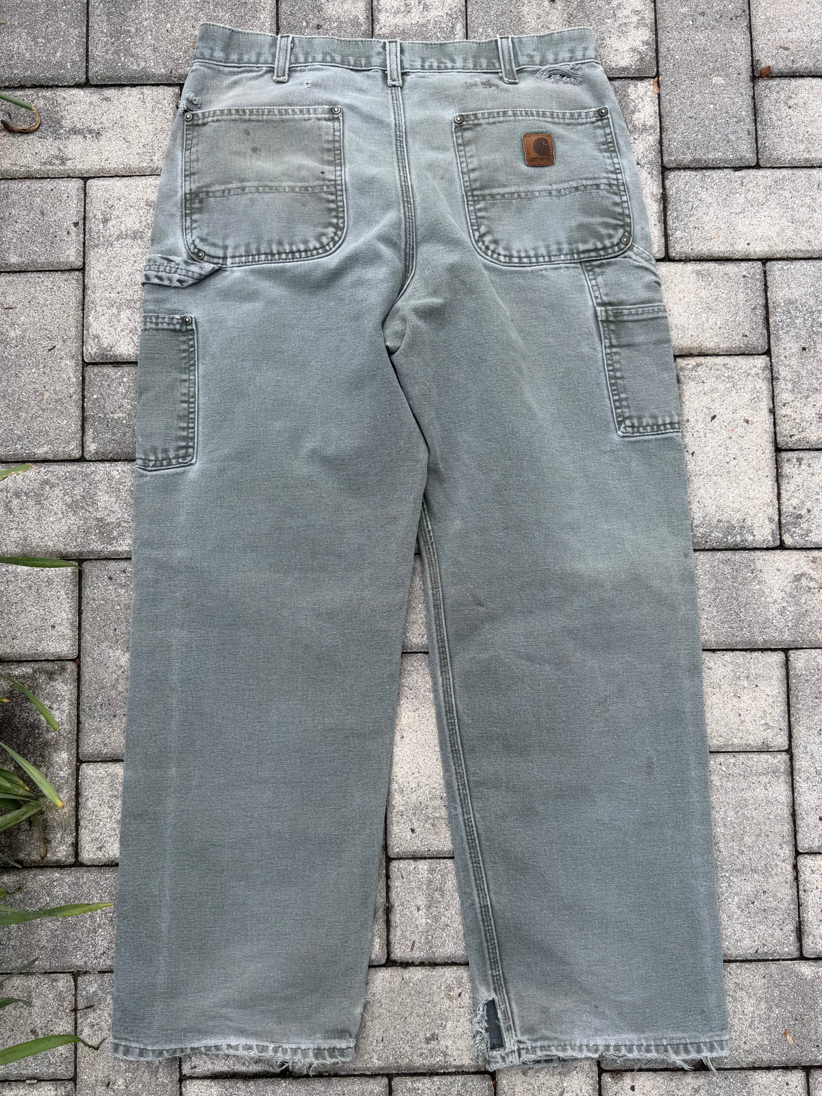 Faded and Thrashed Matcha Double Knee | 30x30