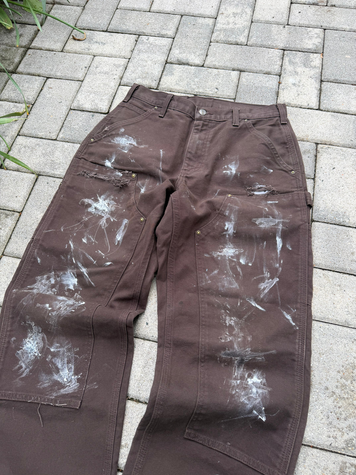 Faded and Thrashed Brown Double Knee | 30x30