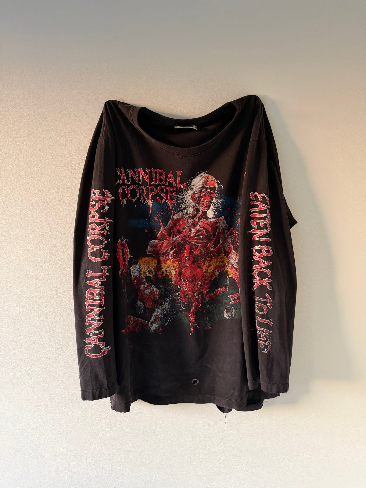 Cannibal Corpse Eaten Back to Life Long-sleeve (XL)