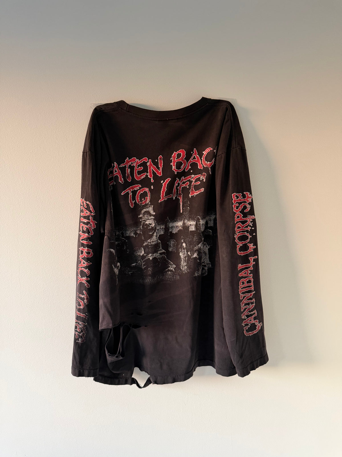 Cannibal Corpse Eaten Back to Life Long-sleeve (XL)